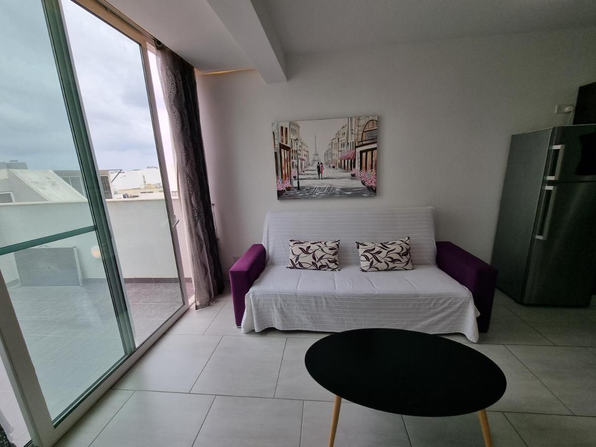 Metrostays Apartament St Julian Malta Saint Julian's Exterior photo